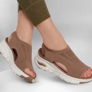 Skechers Arch Fit City Catch Mocha Size 11